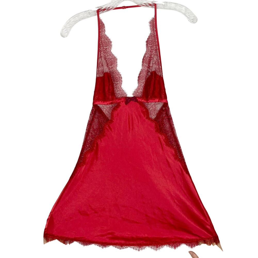 Nwot VICTORIAS SECRET Slip Dress XS Red Lace Halter Backless Mini Length Satin